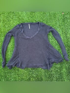 Free People Navy/Gray Sweater 🤍